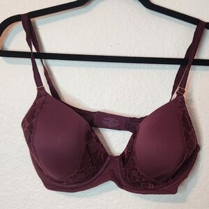 Soma Women's Embraceable Perfect Coverage Bra‎ Maroon, Size 32DD